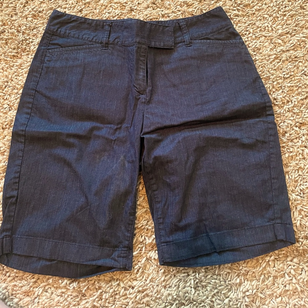 Ann Taylor dressy jean shorts- like new